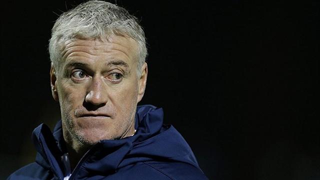 رئيس الاتحاد الفرنسي لكرة القدم نويل لوجريه رئيس الاتحاد الفرنسي لكرة القدم نويل لوجريه