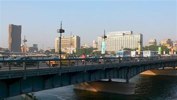 توافد المواطنين على وسط البلد والكورنيش