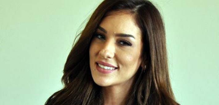  الفنانة مي فخري