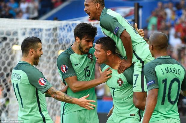  كريستيانو رونالدو ورفاقه