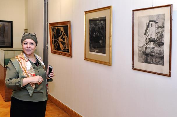 الدكتورة صفية القبانى، عميدة كلية الفنون الجميلة بجامعة القا