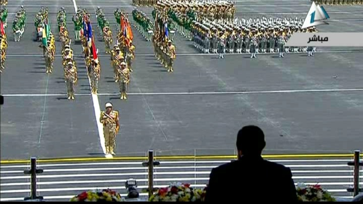 طالبة معهد طلاب الصف المعلمين يردود شعارهم