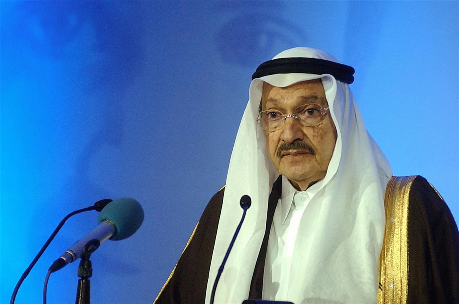 الأمير طلال بن عبد العزيز يفتتح اجتماعا مشتركا لـ 15 مؤسسة ت الأمير طلال بن عبد العزيز يفتتح اجتماعا مشتركا لـ 15 مؤسسة ت