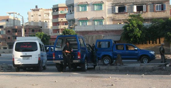ضبط 3 خفراء يتاجرون في الأسلحة النارية بأبو النمرس ضبط 3 خفراء يتاجرون في الأسلحة النارية بأبو النمرس