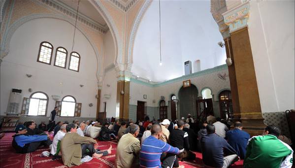الخطبة الموحدة كارثة الخطبة الموحدة كارثة