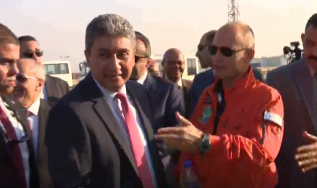 إستعدادات مكثفة بمطار القاهرة لهبوط طائرة سولار امبالس 2