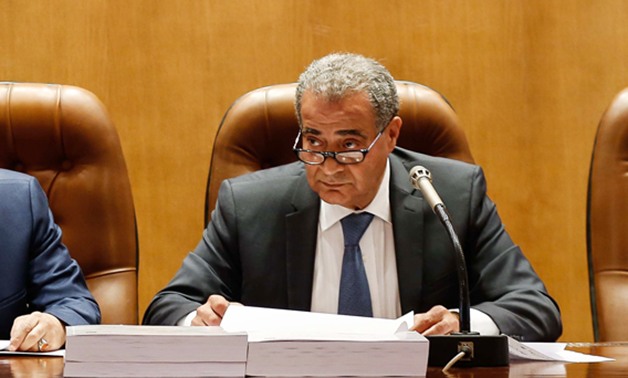 على مصلحي رئيس اللجنة الاقتصادية بالبرلمان على مصلحي رئيس اللجنة الاقتصادية بالبرلمان