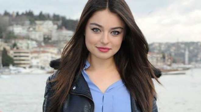 النجمة التركية عائشة توران 