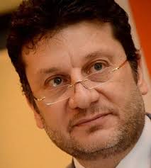 عمرو المنير