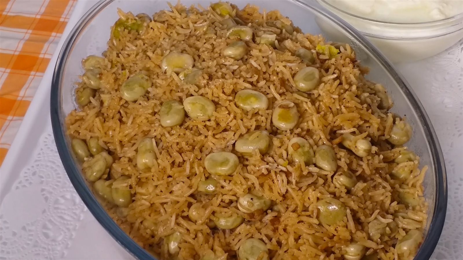 أرز بالفول أرز بالفول