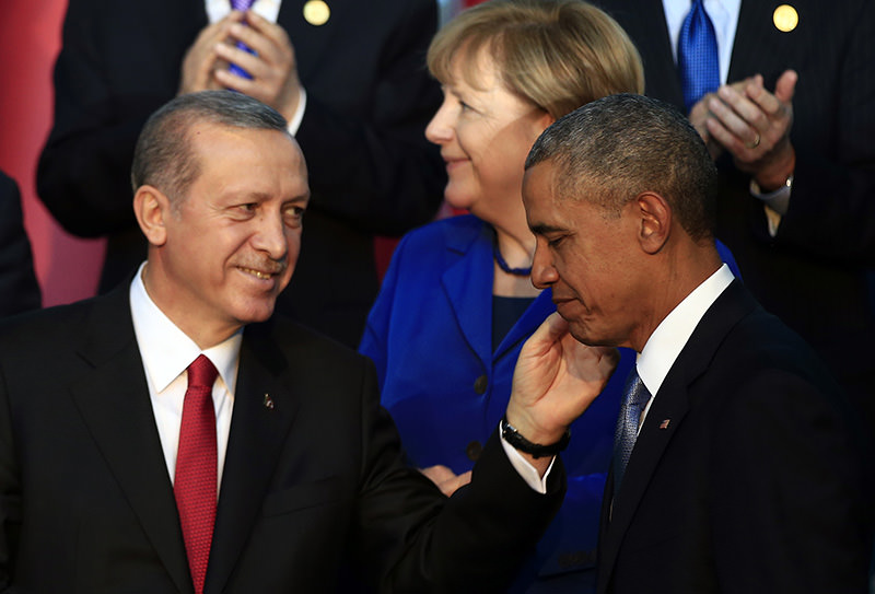 أردوغان يداعب أوباما أردوغان يداعب أوباما