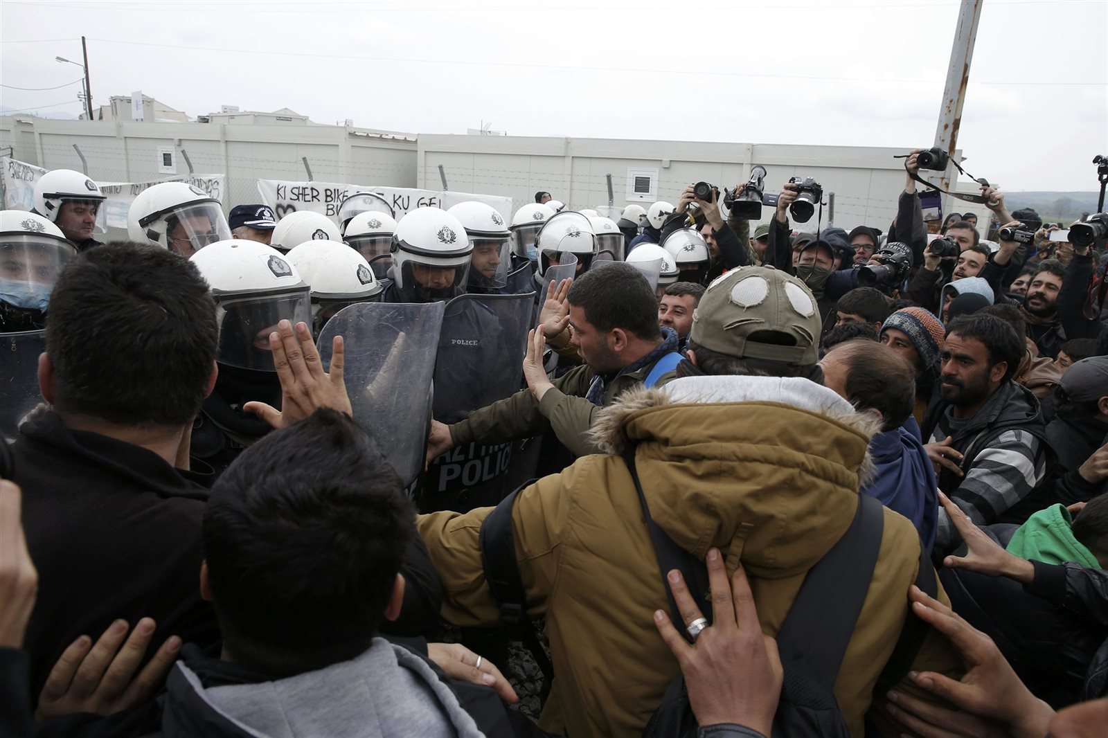 الشرطة الصربية تعتقل