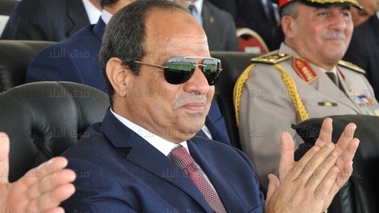 الرئيس عبدالفتاح السيسي الرئيس عبدالفتاح السيسي