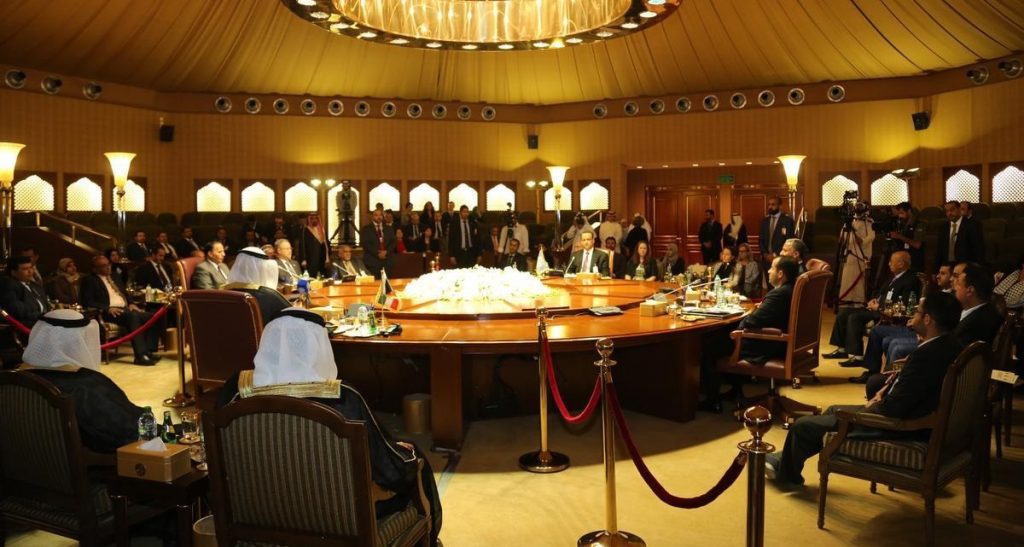 مفاوضات  بين الأطراف اليمنية في الكويت