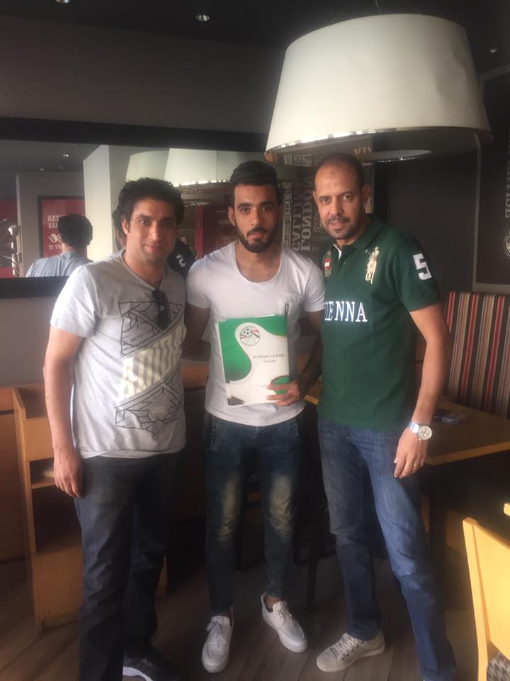 محمد محسن لاعب اسوان الجديد محمد محسن لاعب اسوان الجديد