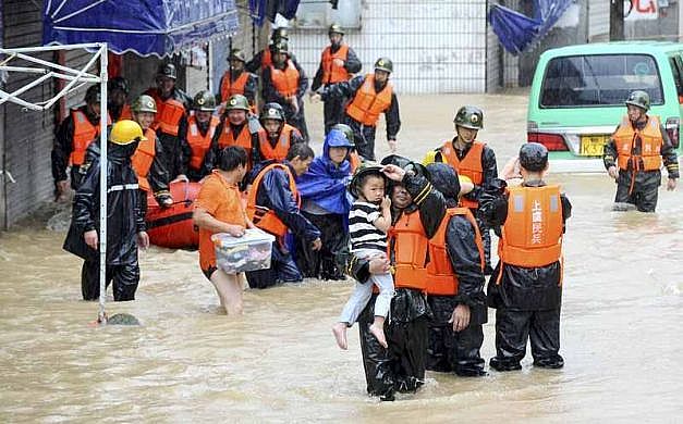 مقتل 72 وفقدان العشرات بسبب الامطار والفيضانات فى مقاطعة خبى