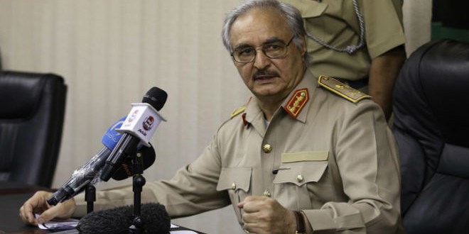 خليفة حفتر " قائد الجيش الوطنى الليبى خليفة حفتر " قائد الجيش الوطنى الليبى