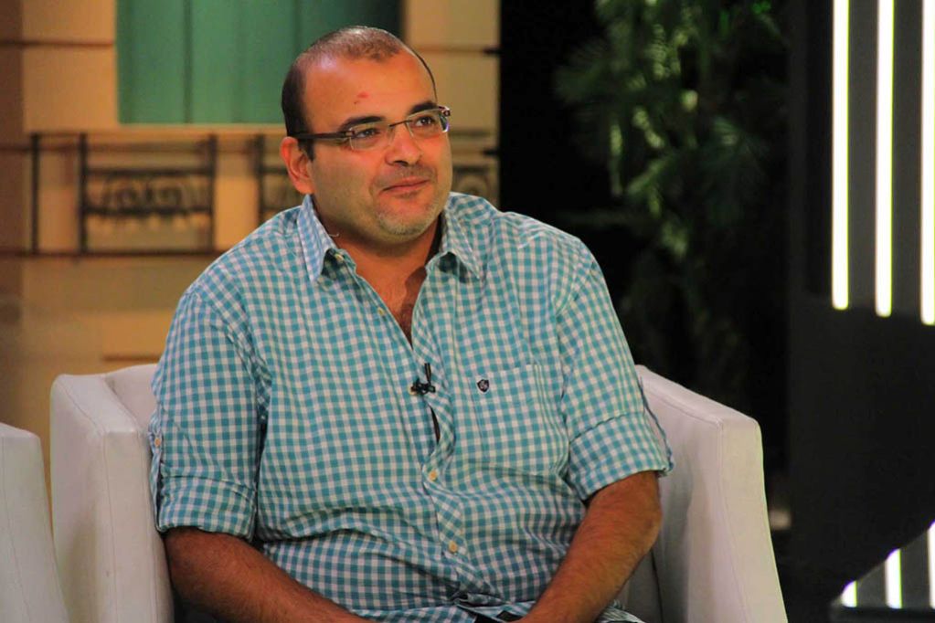 الشاعر الغنائي والمؤلف أيمن بهجت قمر