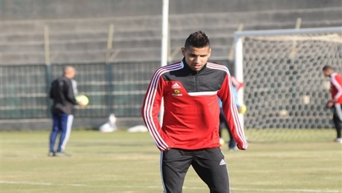 مؤمن زكريا لاعب الفريق الأول لكرة القدم بالأهلي مؤمن زكريا لاعب الفريق الأول لكرة القدم بالأهلي