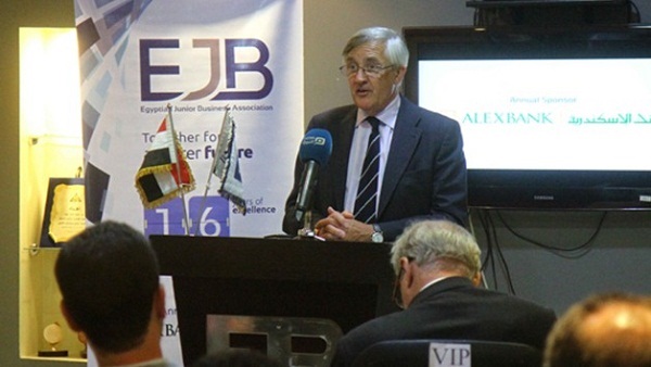 جيرالد هاورث رئيس مجموعة أصدقاء مصر بالبرلمان البريطانى 