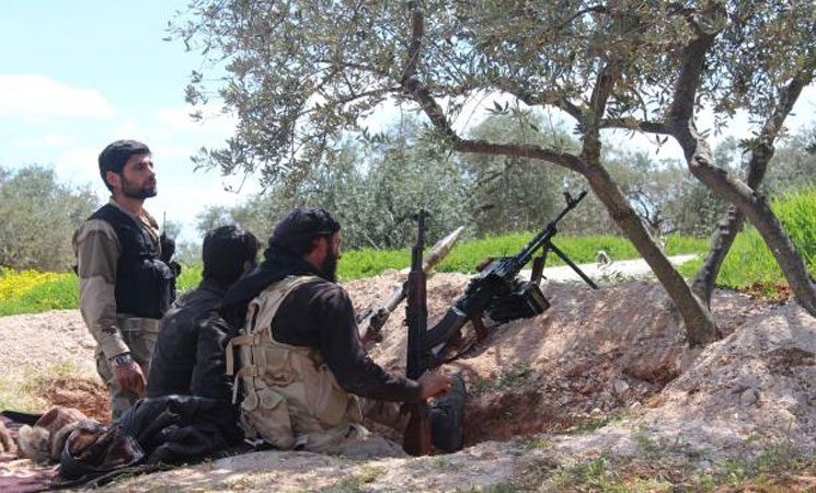 المرصد السوري: فصائل المعارضة تمنع المدنيين من الخروج عبر مم