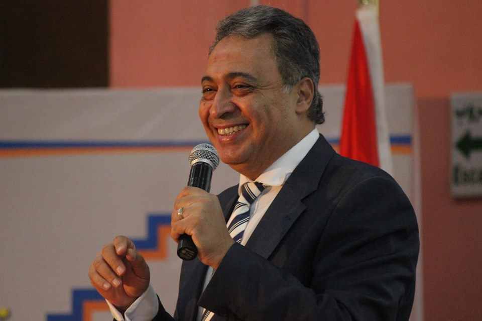 الدكتور احمد عماد وزير الصحة الدكتور احمد عماد وزير الصحة
