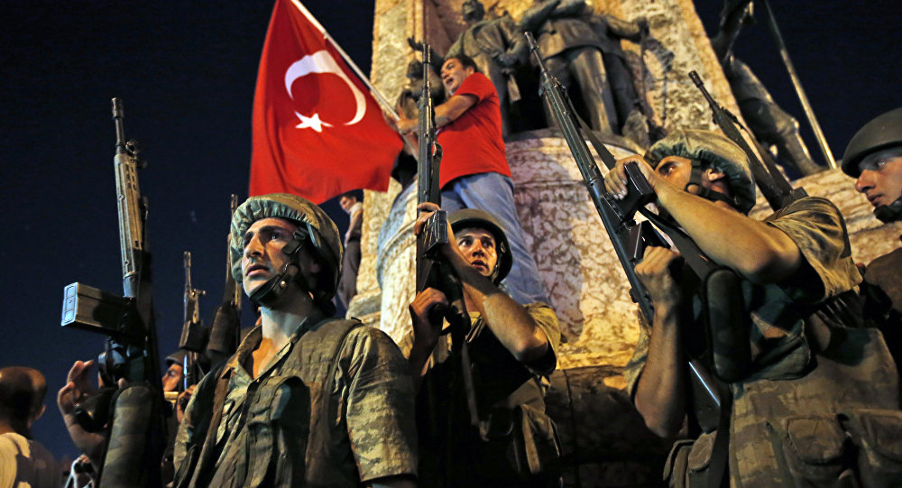 تركيا تفرج عن 758 جنديا 
