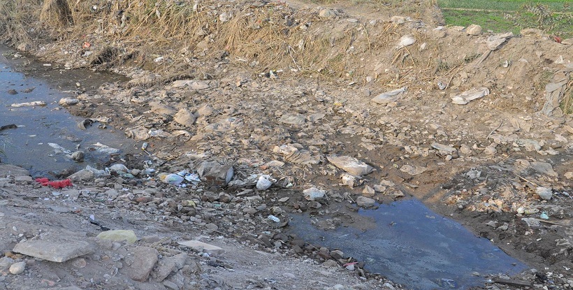 انسداد مجرى الترع ـ صورة أرشيفية