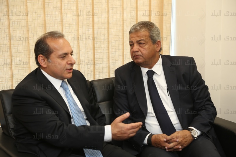 وزير الشباب وعكاشة يفتتحان فرعا للبنك الاهلى