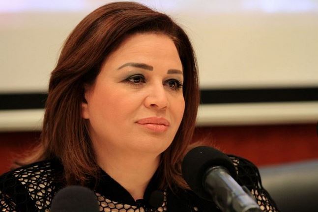 الفنانة إلهام شاهين الفنانة إلهام شاهين