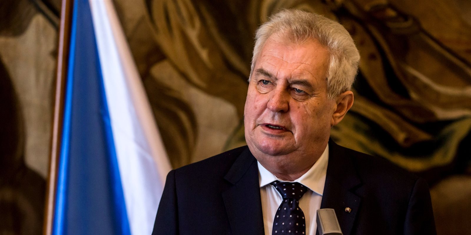 الرئيس التشيكي ميلوش زيمان