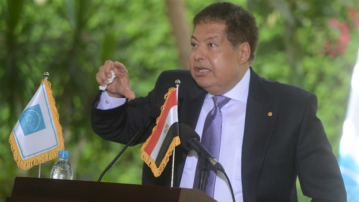  الدكتور أحمد زويل