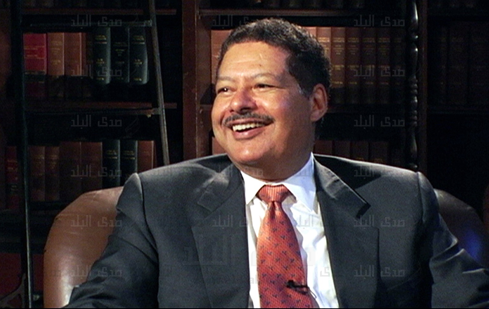 العالم المصري الكبير الدكتور أحمد زويل العالم المصري الكبير الدكتور أحمد زويل