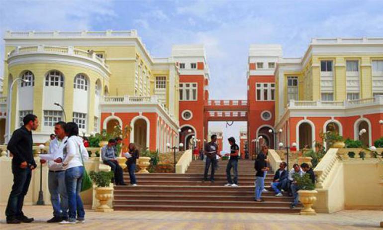 جامعة الأهرام الكندية جامعة الأهرام الكندية