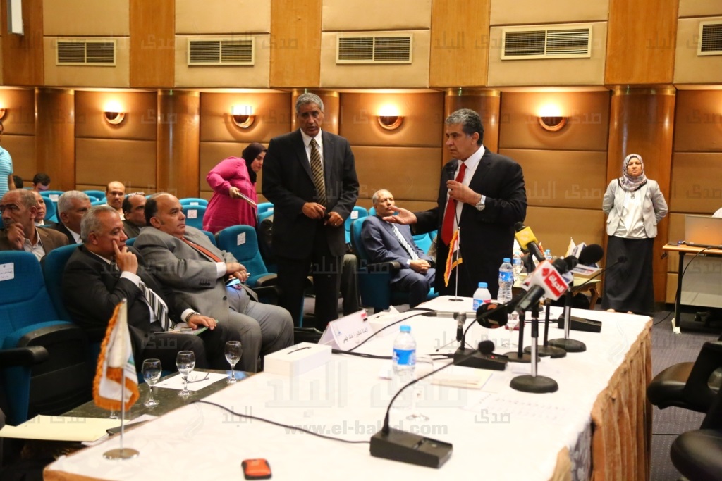 الدكتور خالد فهمي وزير البيئة الدكتور خالد فهمي وزير البيئة