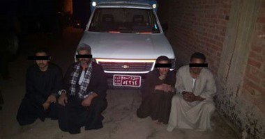ضبط 4 أشخاص كونوا تشكيل عصابي ضبط 4 أشخاص كونوا تشكيل عصابي