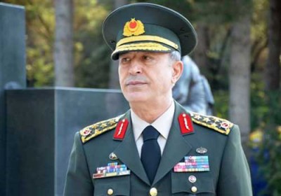 رئيس هيئة الأركان التركية خلوصي آكا رئيس هيئة الأركان التركية خلوصي آكا