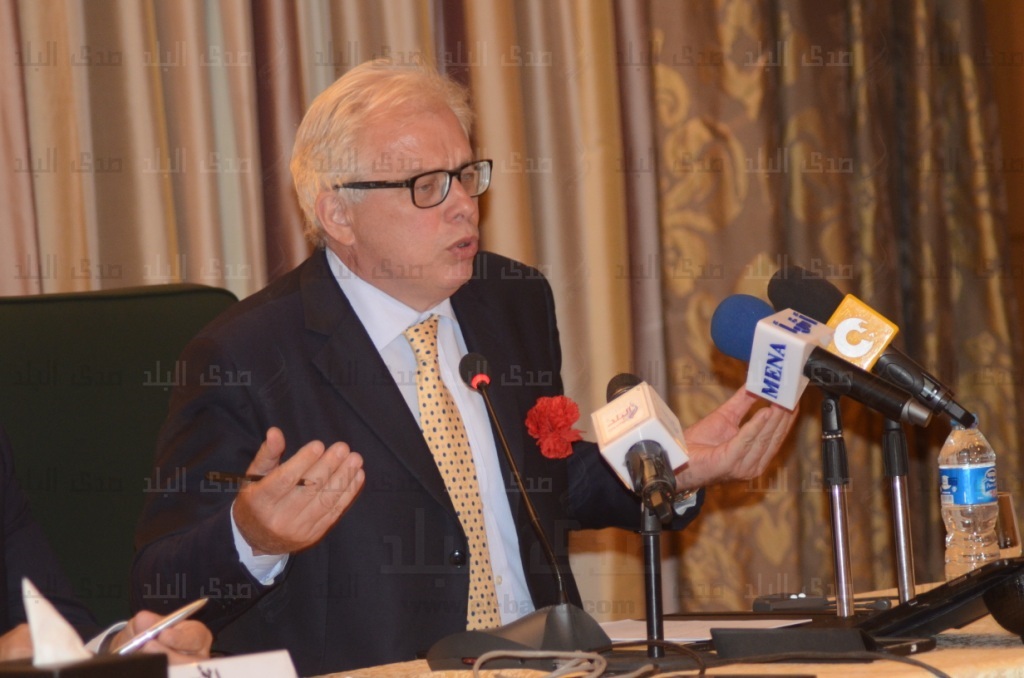  لوتشو باراني، رئيس الكتلة البرلمانية للحزب الحاكم في إيطالي