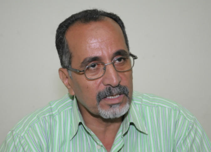 الدكتور حمدي أبو المعاطي نقيب الفنانين التشكيليين الدكتور حمدي أبو المعاطي نقيب الفنانين التشكيليين