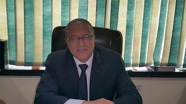 عبد المنعم مطر رئيس مصلحه الضرائب المصرية عبد المنعم مطر رئيس مصلحه الضرائب المصرية