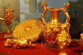 اكتشاف قطعة ذهبية في بلغاريا 