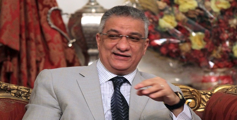 الدكتور أحمد زكى بدر وزير التنمية المحلية الدكتور أحمد زكى بدر وزير التنمية المحلية