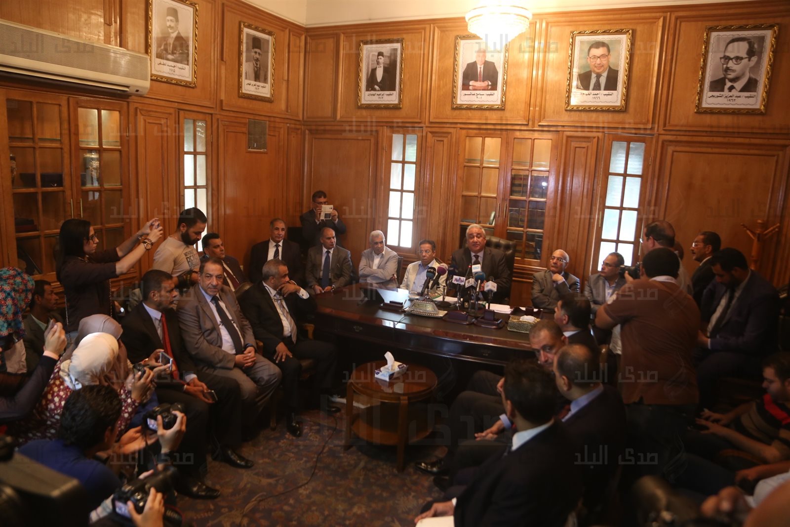 سامح عاشور نقيب المحامين سامح عاشور نقيب المحامين