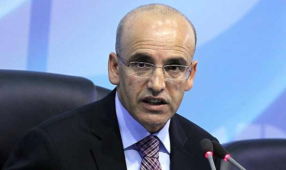  وزير المالية التركي ناجي إقبال