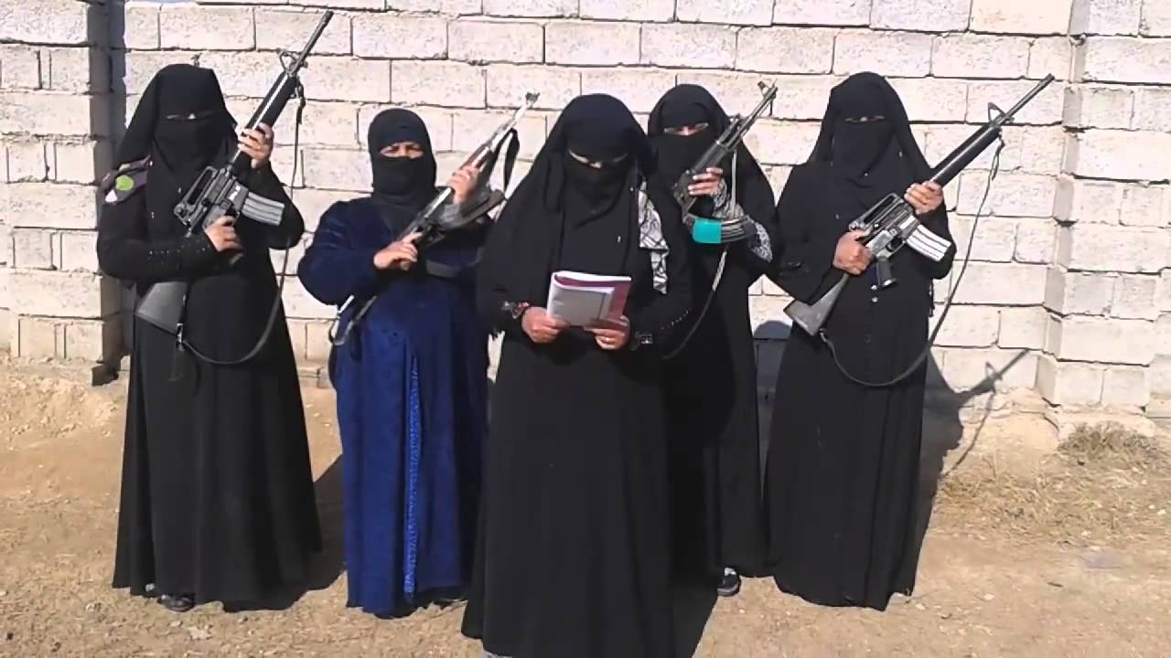 عناصر نسائية تابعة لـ"داعش عناصر نسائية تابعة لـ"داعش