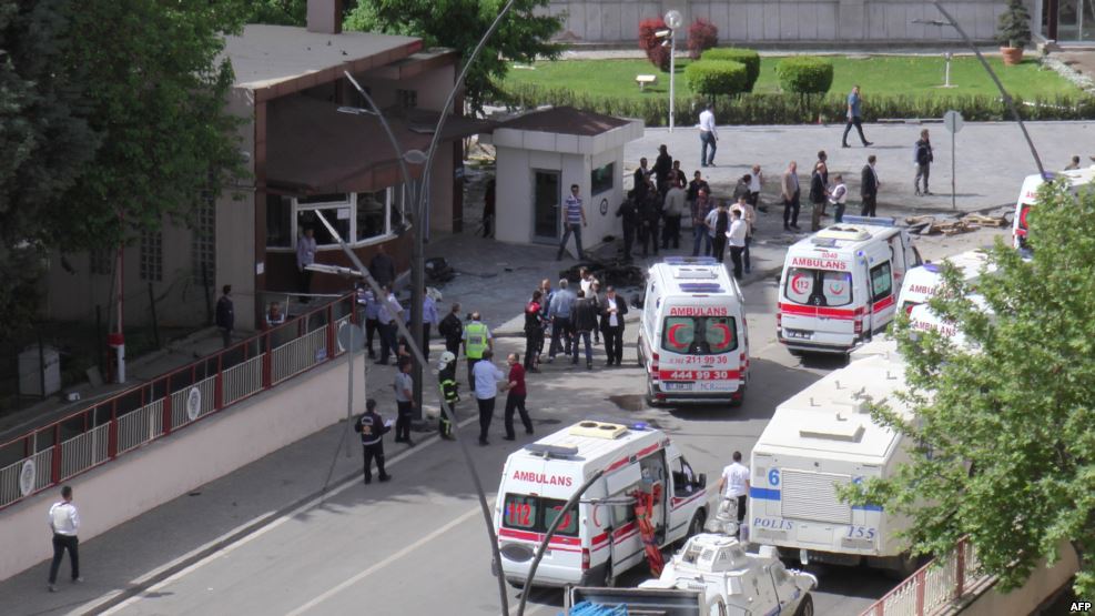 تفجير حفل الزفاف تفجير حفل الزفاف