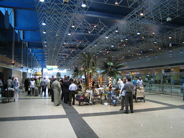 مطار القاهرة