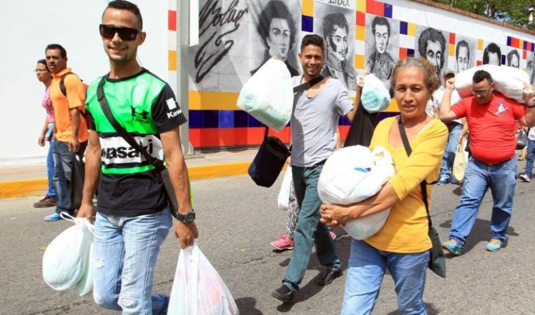 كولومبيا ترحل 33 فنزويليا 