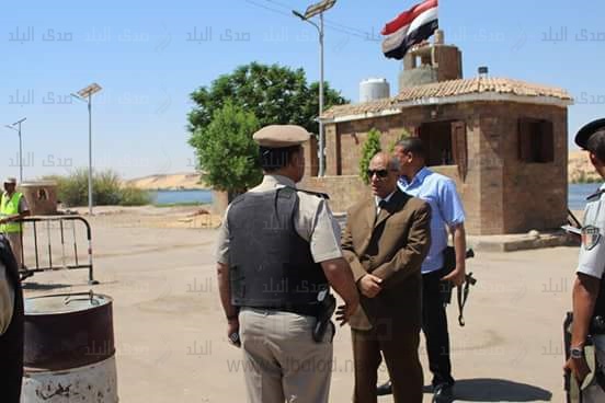 مدير أمن أسوان يتفقد الأكمنة الشرطية في جولة مفاجأة