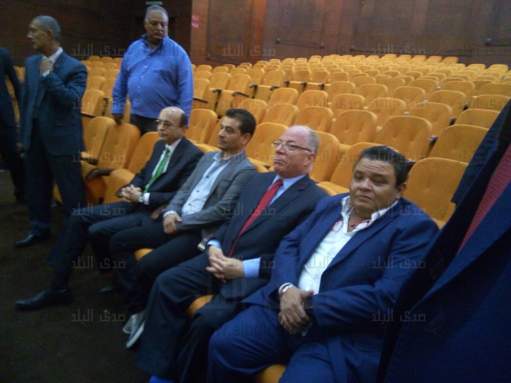 وزير الثقافة يفتتح أعمال تطوير مسرح بيرم التونسي وزير الثقافة يفتتح أعمال تطوير مسرح بيرم التونسي